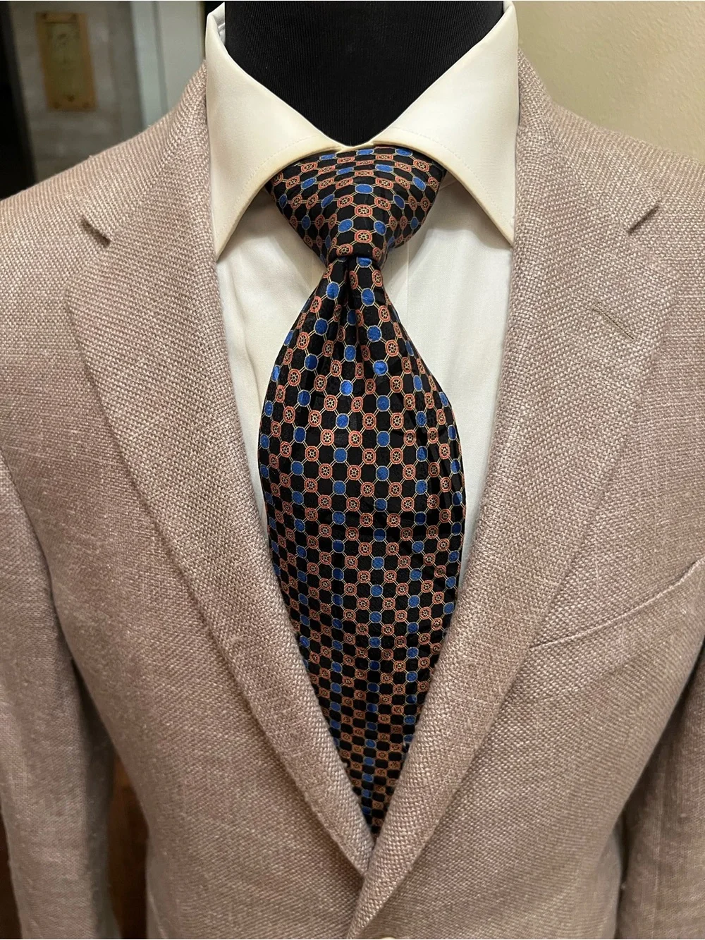 Hickey Freeman refined tan